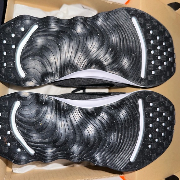 Women’s Motiva - Picture 3 of 3